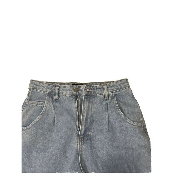 Pretty Little Thing Jeans, Size 6P.‎ - Picture 2 of 4